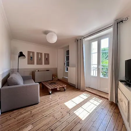 Le Cocon Bayeusain X Parking By Melrose