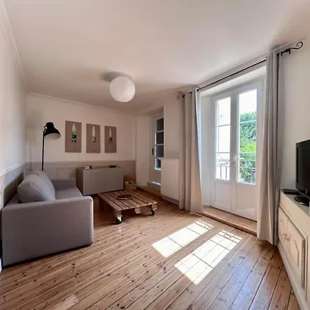 Le Cocon Bayeusain X Parking By Melrose