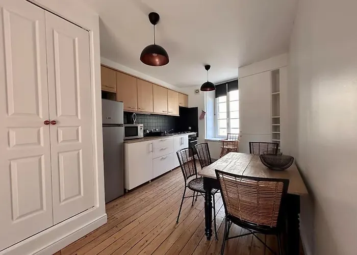 Le Cocon Bayeusain X Parking By Melrose *